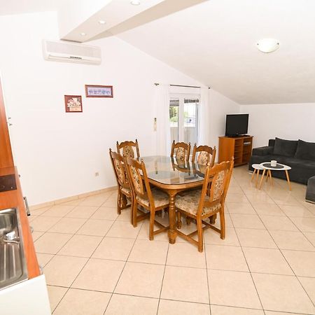 Apartmani Adria Trogir Zewnętrze zdjęcie