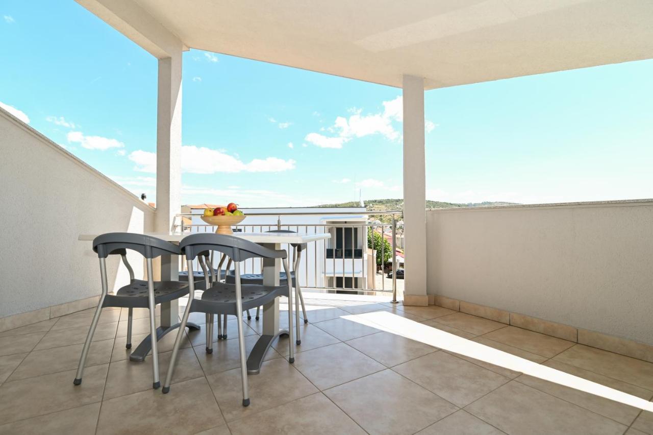 Apartmani Adria Trogir Zewnętrze zdjęcie