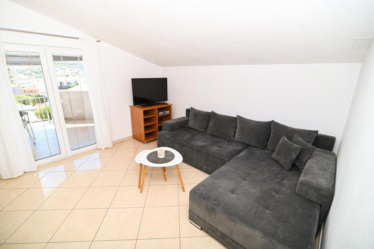 Apartmani Adria Trogir Zewnętrze zdjęcie