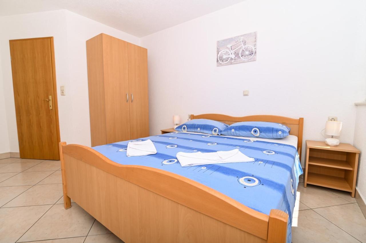 Apartmani Adria Trogir Zewnętrze zdjęcie