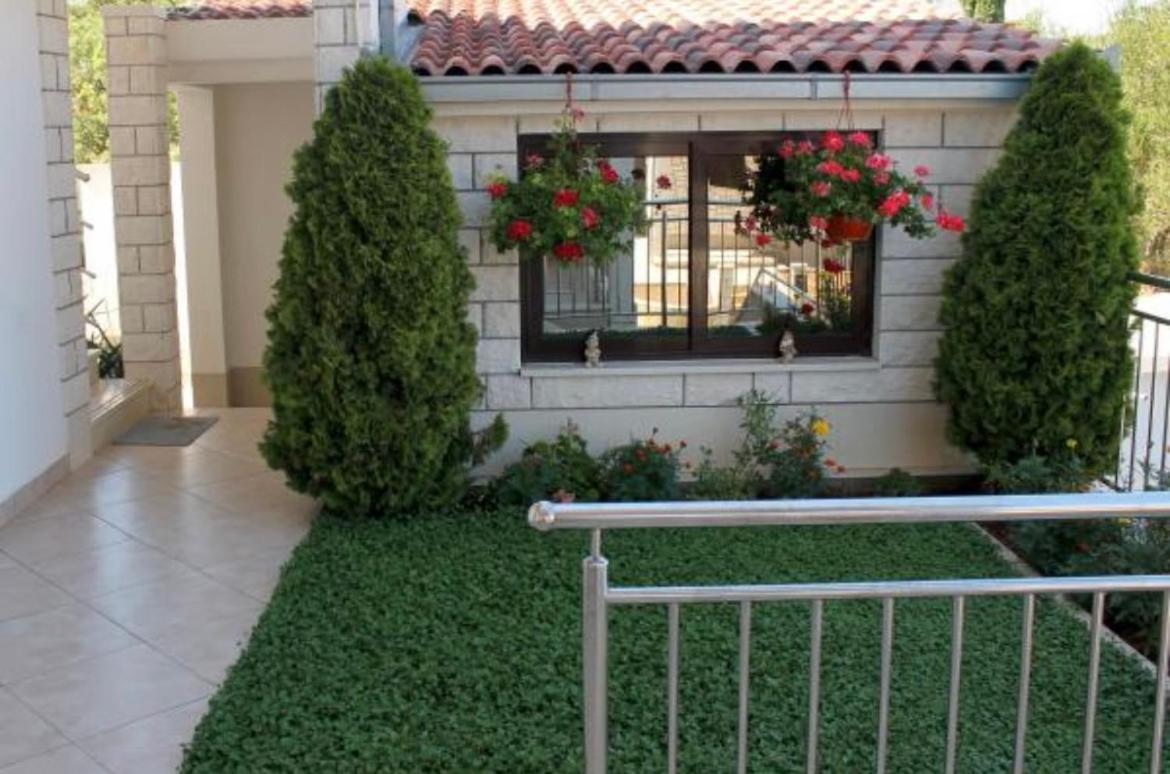 Apartmani Adria Trogir Zewnętrze zdjęcie