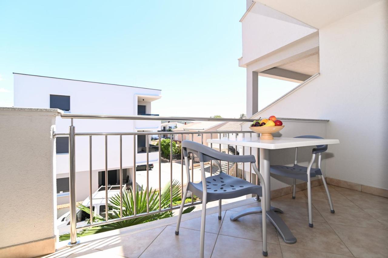Apartmani Adria Trogir Zewnętrze zdjęcie
