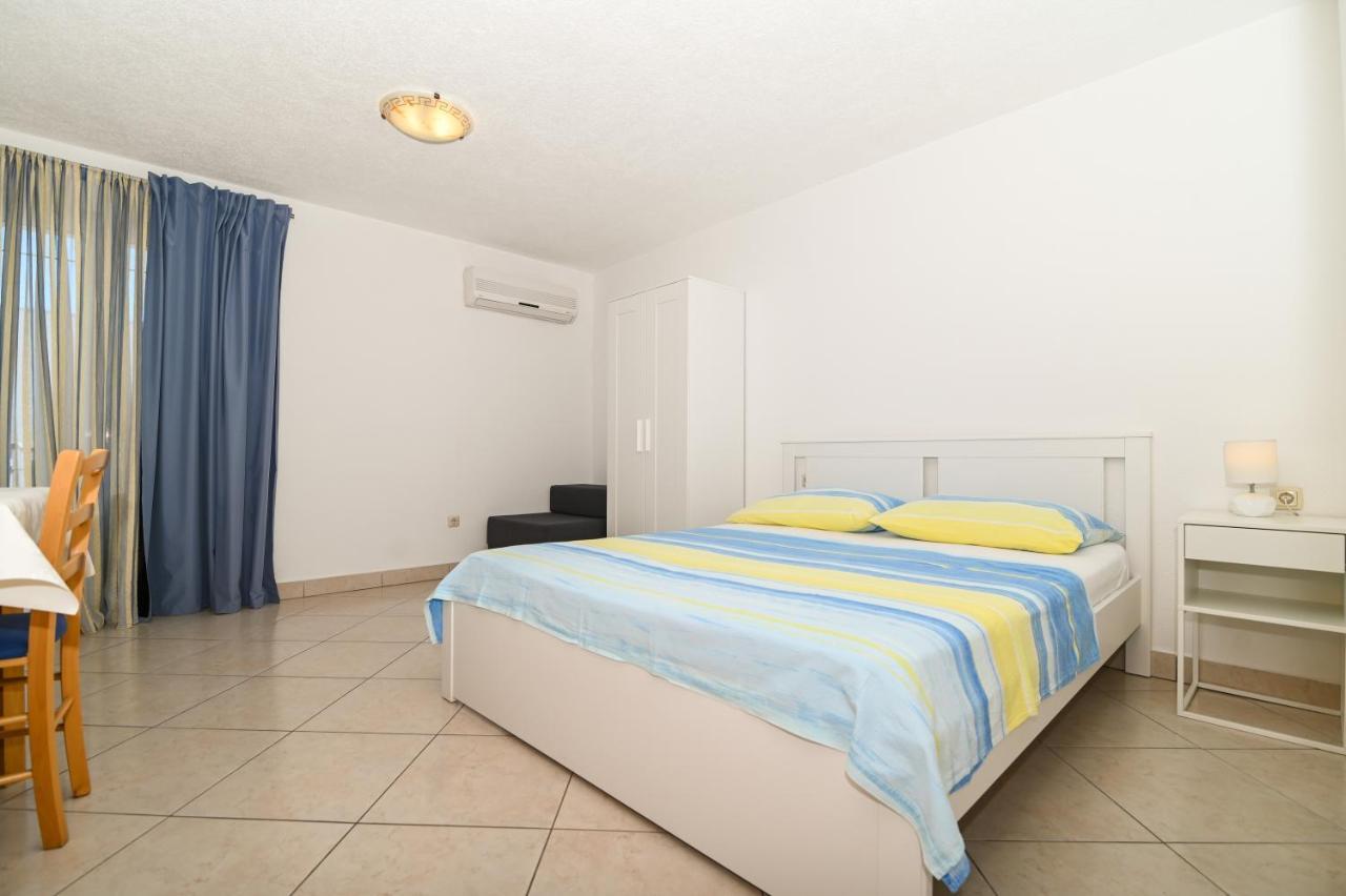 Apartmani Adria Trogir Zewnętrze zdjęcie