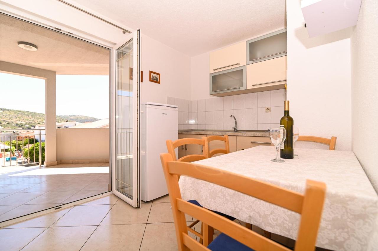 Apartmani Adria Trogir Zewnętrze zdjęcie